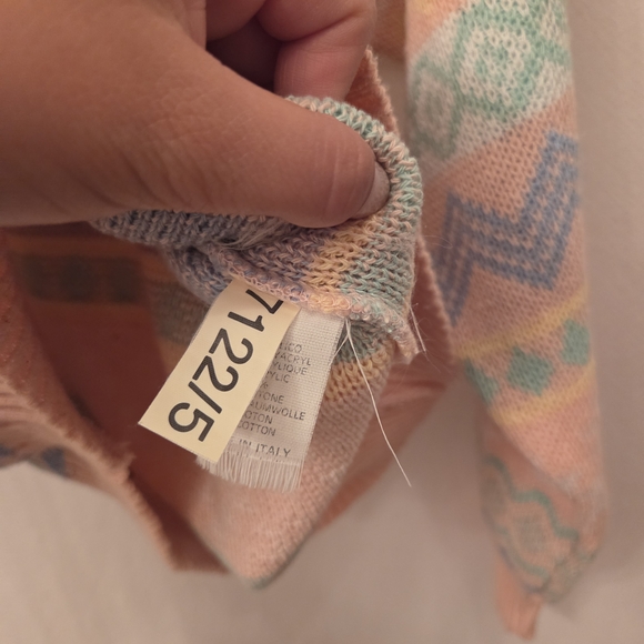 Colorful Geometric Pattern Sweater - Picture 5 of 5